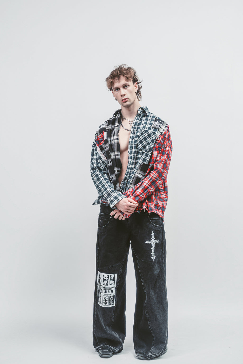 Upcycled 'Sword in stone' jeans | Dark denim jeans