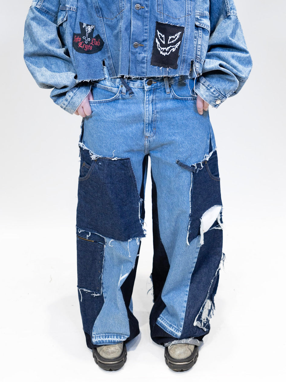 Baggy blue jeans with patch pockets